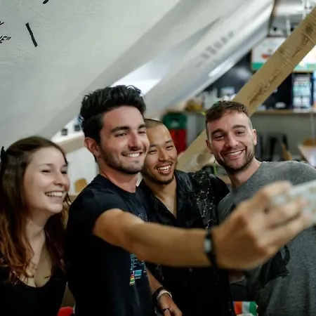 Hostel Safestay Old Town Βαρσοβία