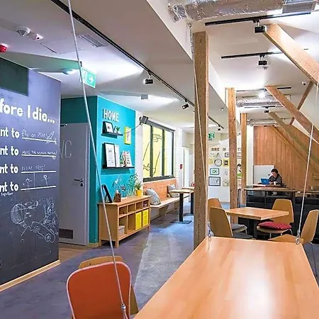Safestay Old Town Hostel *